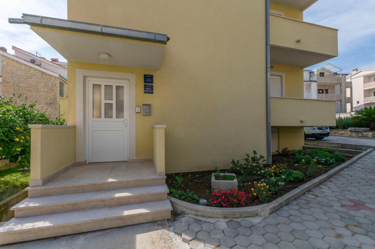 Apartment Dora Duće Exteriér fotografie