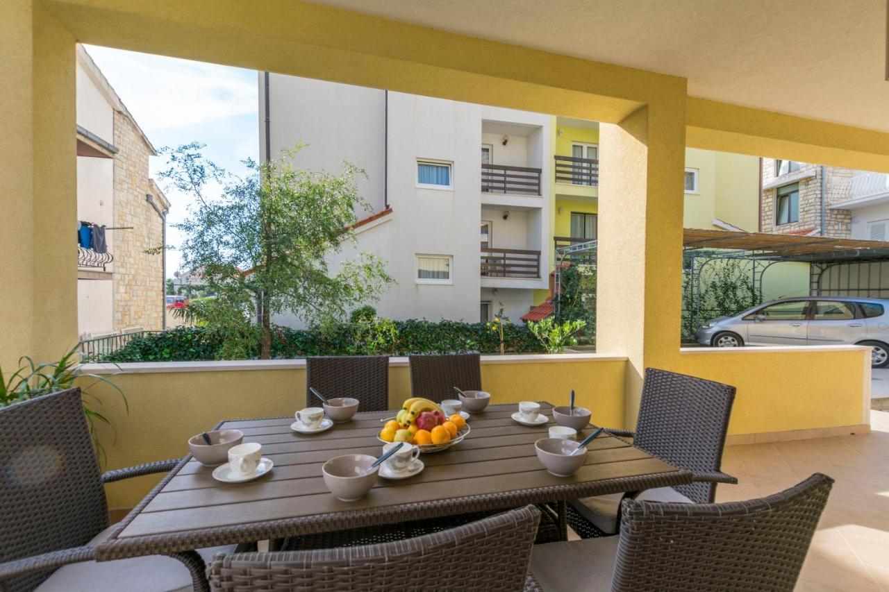 Apartment Dora Duće Exteriér fotografie